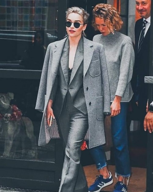 Emilia-Clarke-33215.jpg