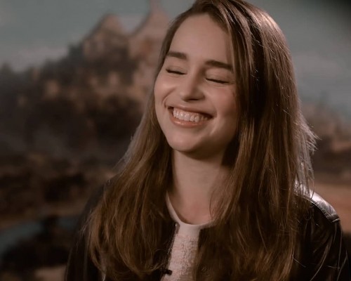 Emilia-Clarke-33246.jpg