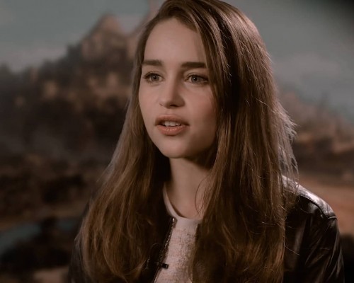 Emilia-Clarke-33247.jpg