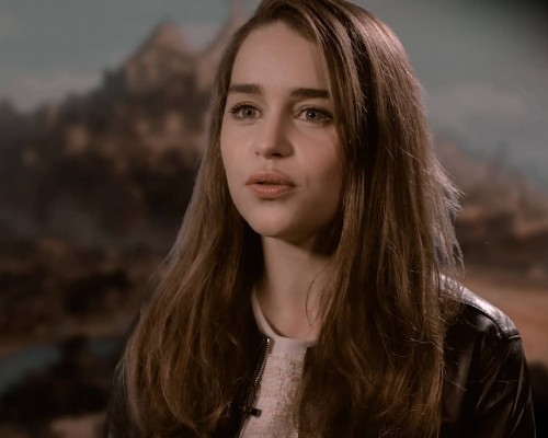 Emilia-Clarke-33249.jpg