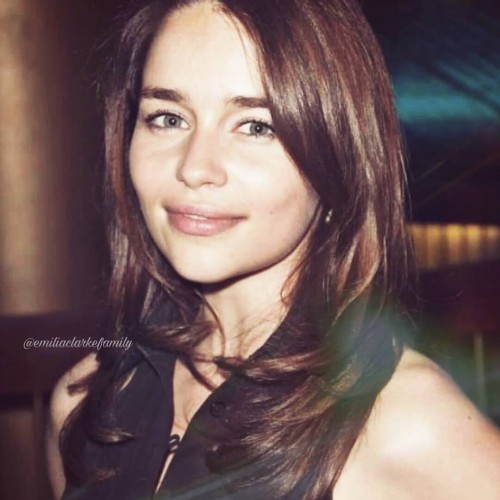 Emilia-Clarke-33271.jpg