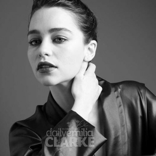 Emilia-Clarke-33300.jpg
