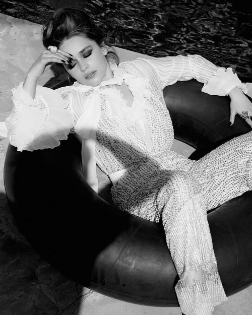 Emilia-Clarke-35022.jpg