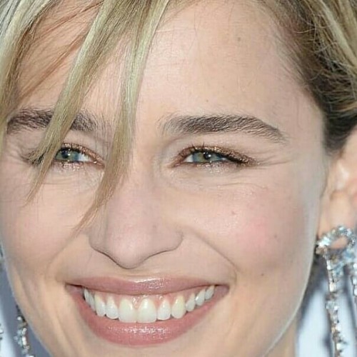 Emilia-Clarke-35042.jpg
