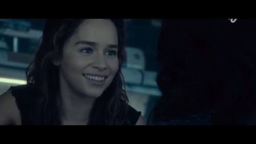 Emilia-Clarke-35057.jpg