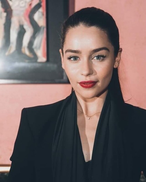 Emilia-Clarke-35070.jpg