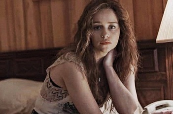 Emilia-Clarke-35148.jpg