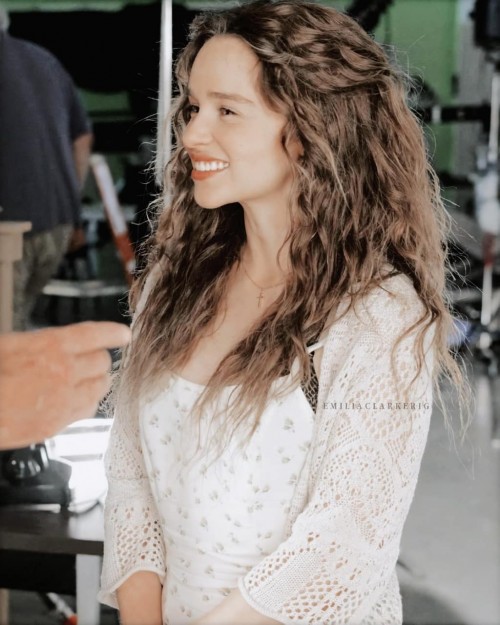 Emilia-Clarke-35161.jpg
