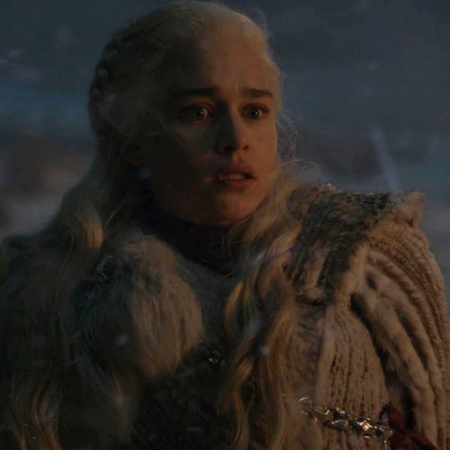 Emilia-Clarke-35289.jpg