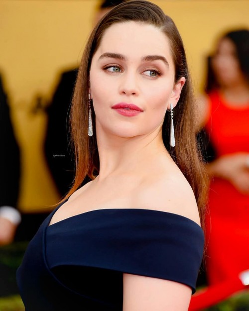 Emilia-Clarke-35302.jpg