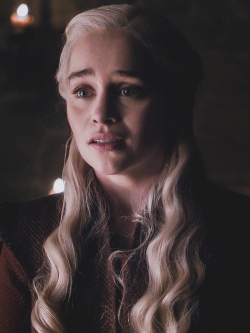 Emilia-Clarke-35457.jpg