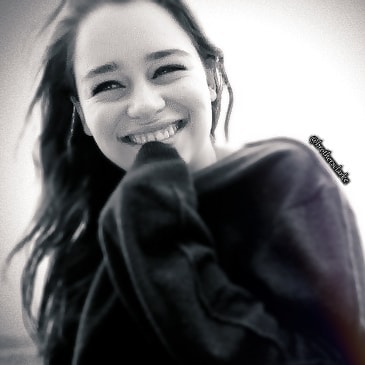 Emilia-Clarke-35522.jpg