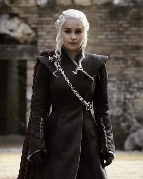 Emilia-Clarke-35555.jpg