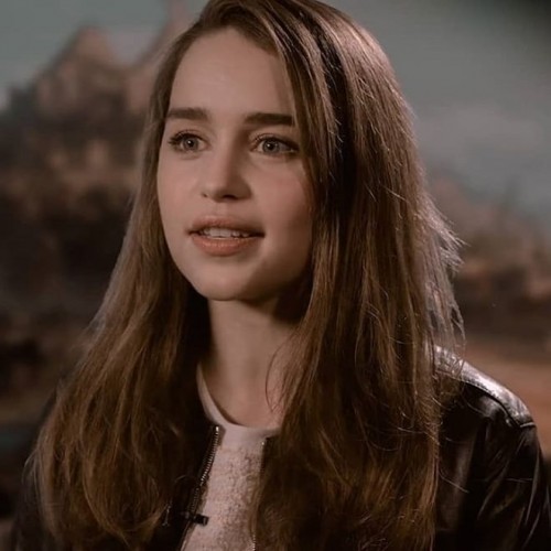 Emilia-Clarke-35563.jpg