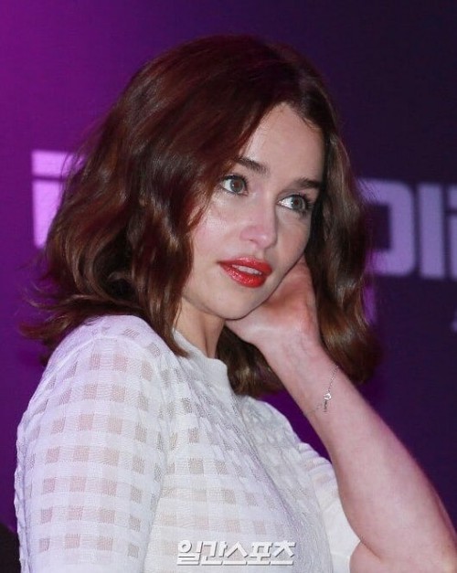 Emilia-Clarke-35950.jpg