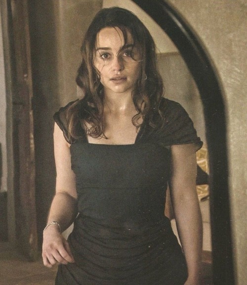 Emilia-Clarke-36154.jpg