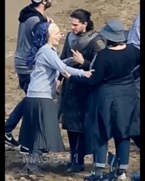Emilia-Clarke-36215.jpg
