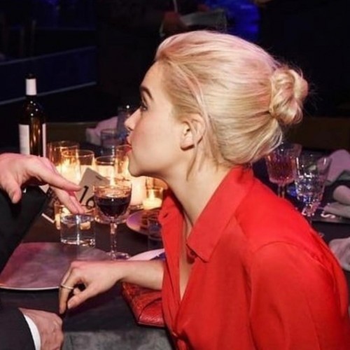 Emilia-Clarke-36233.jpg