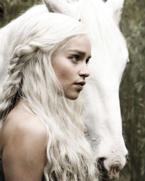 Emilia-Clarke-36295.jpg
