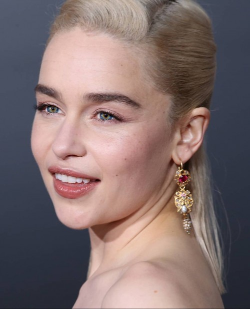 Emilia-Clarke-36337.jpg