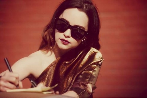 Emilia-Clarke-36345.jpg