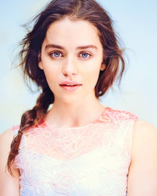 Emilia-Clarke-37144.jpg