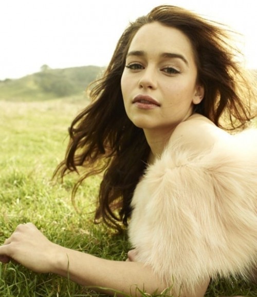 Emilia-Clarke-37488.jpg