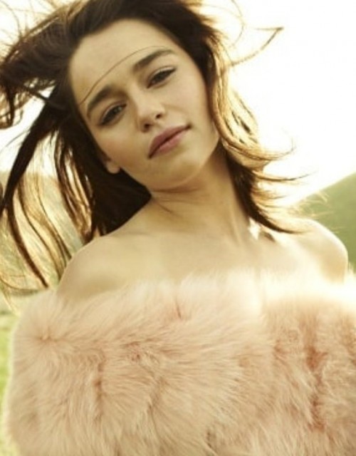 Emilia-Clarke-37489.jpg