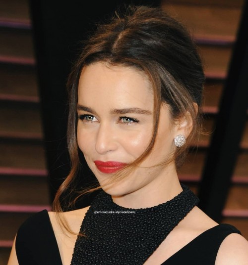 Emilia-Clarke-37643.jpg