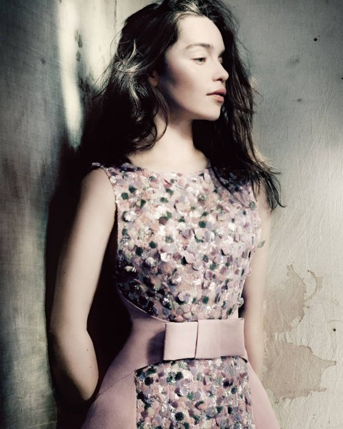 Emilia-Clarke-37645.jpg