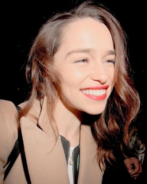 Emilia-Clarke-37726.jpg