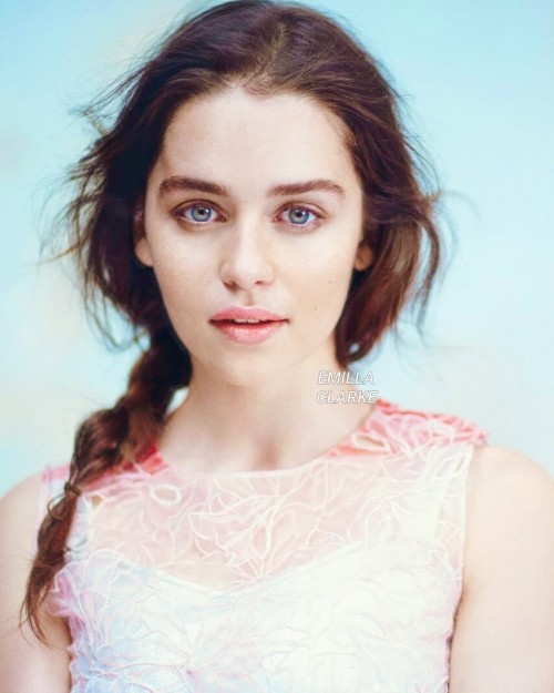 Emilia-Clarke-37789.jpg