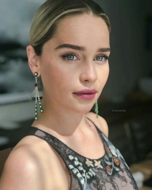 Emilia-Clarke-37866.jpg