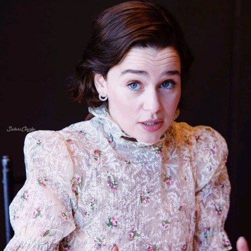 Emilia-Clarke-37898.jpg