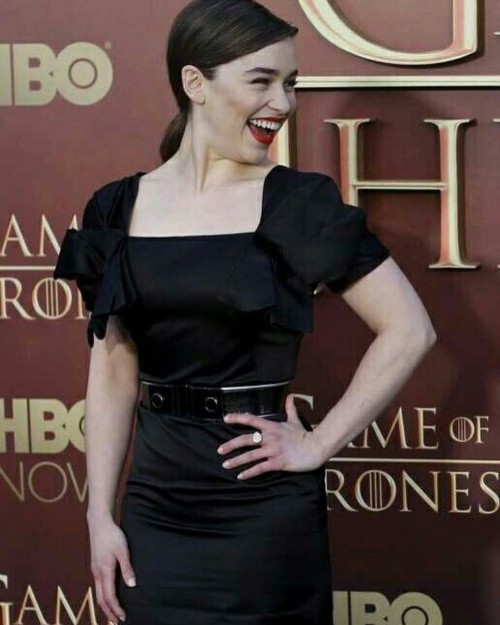 Emilia-Clarke-37909.jpg