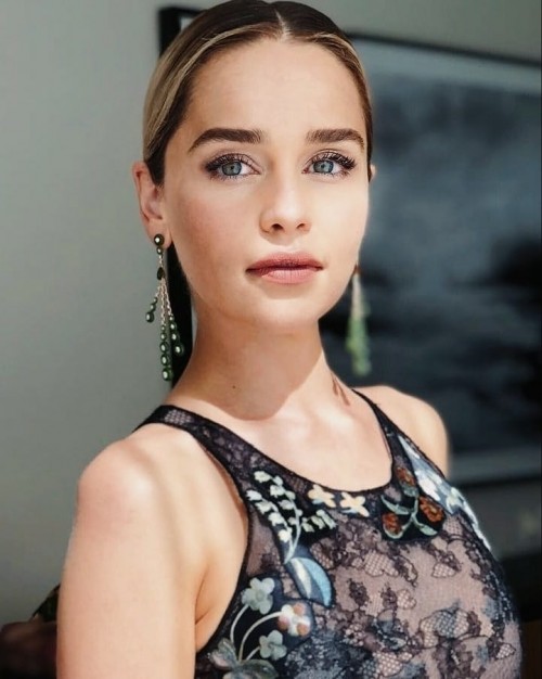 Emilia-Clarke-37916.jpg