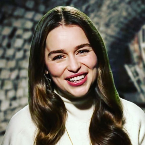 Emilia-Clarke-37996.jpg