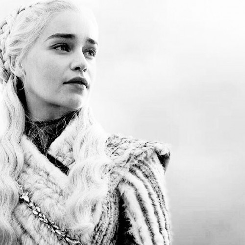Emilia-Clarke-38027.jpg