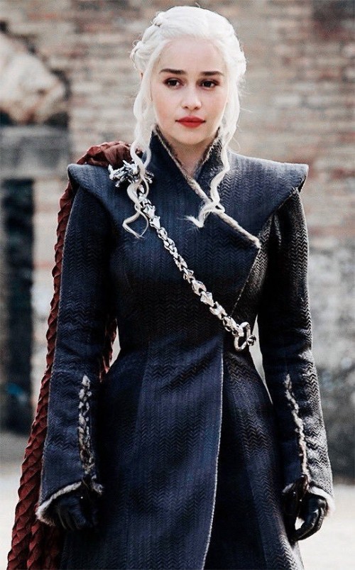 Emilia-Clarke-38029.jpg