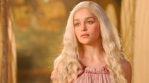 Emilia-Clarke-38039.jpg