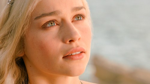 Emilia-Clarke-38057.jpg