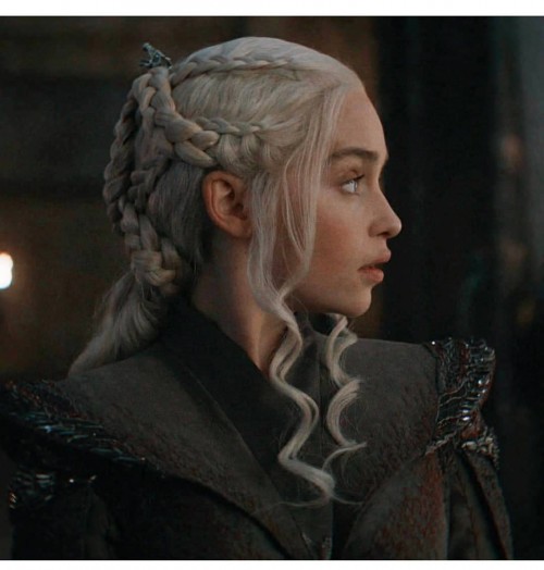 Emilia-Clarke-38066.jpg