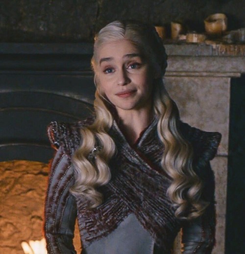 Emilia-Clarke-38154.jpg