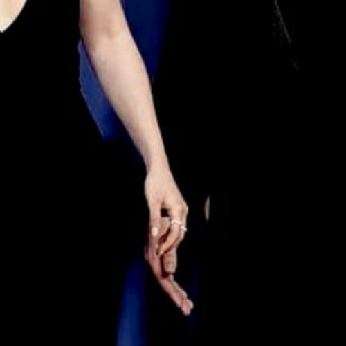 Emilia-Clarke-38183.jpg