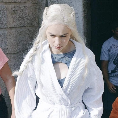 Emilia-Clarke-38226.jpg