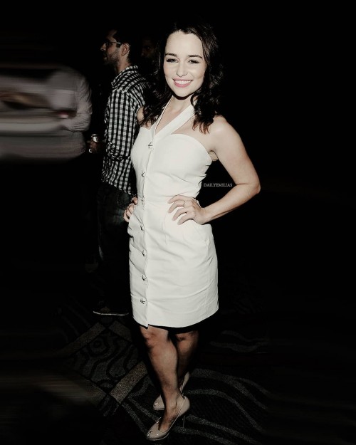 Emilia-Clarke-38230.jpg