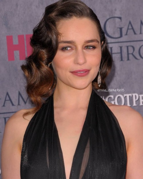 Emilia-Clarke-40351.jpg