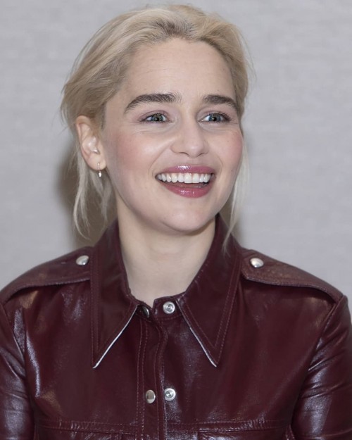 Emilia-Clarke-40956.jpg