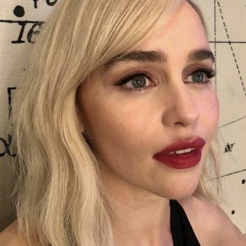 Emilia-Clarke-41140.jpg