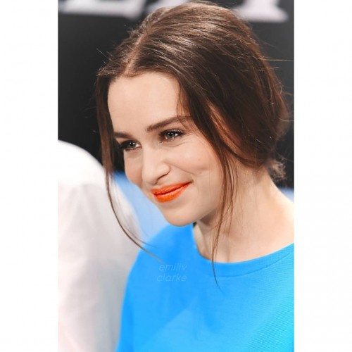 Emilia-Clarke-41173.jpg